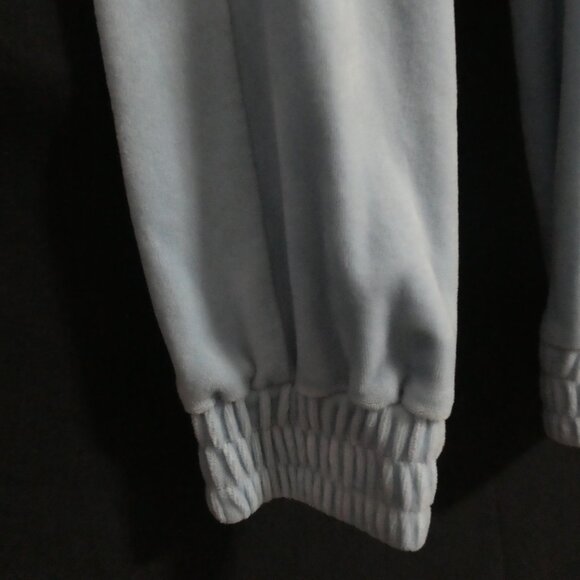 U KIDS | small (7-8) kids | Light Blue Plush Velour Lounge / Exercise Pants - Picture 8 of 16